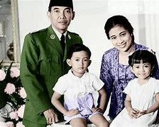 Guntur Soekarnoputra Lahir Tahun